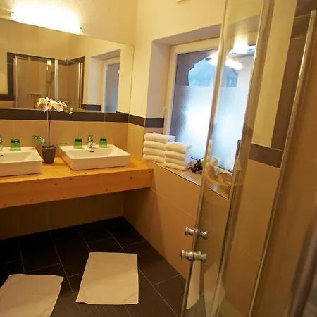 Anblick Appartement With Lake View * Zell am See
